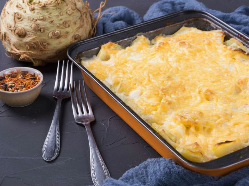 Parmentier de céleri et poulet aux épices